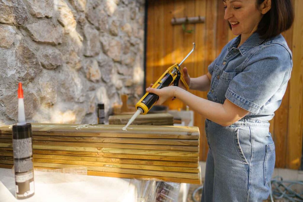 outdoor-construction-adhesives